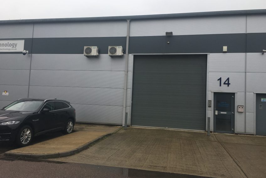 Smeaton Close - Anglo Business Park - Warehouse Unit, Aylesbury, Buckinghamshire HP19 8UP