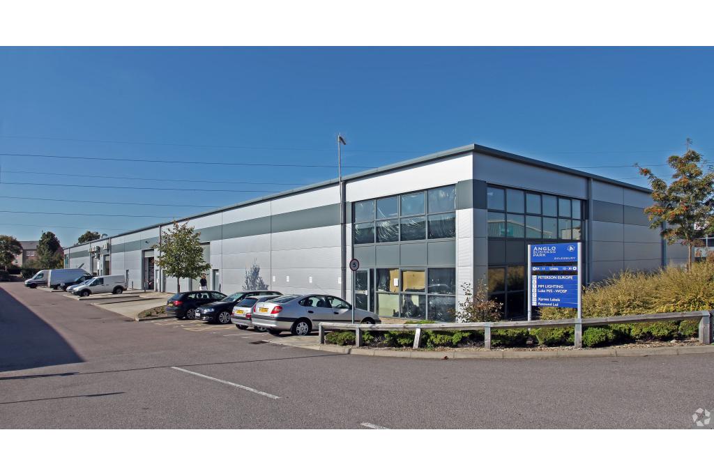 Smeaton Close - Anglo Business Park - Warehouse Unit, Aylesbury, Buckinghamshire HP19 8UP