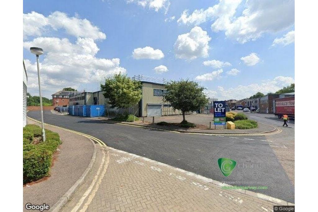 Southern Rd - Vale Industrial Centre - Service, Aylesbury, Buckinghamshire HP19 9EW