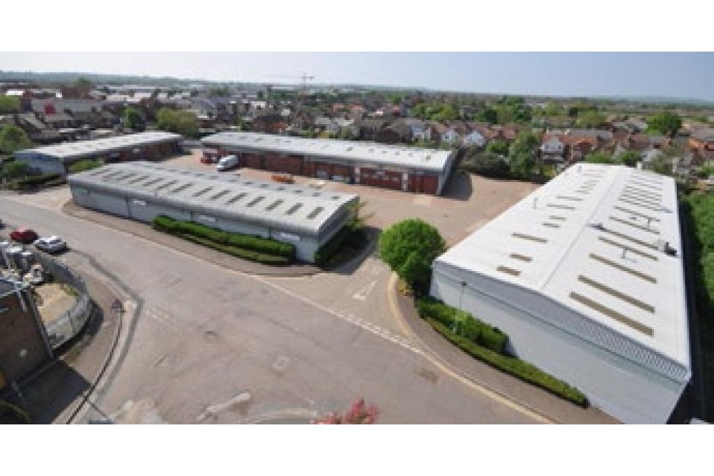 Southern Rd - Vale Industrial Centre - Service, Aylesbury, Buckinghamshire HP19 9EW