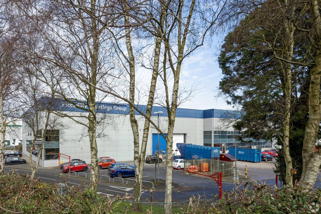 Swallowdale Lane - Industrial Warehouse, Hemel Hempstead, Hertfordshire HP2 7FZ