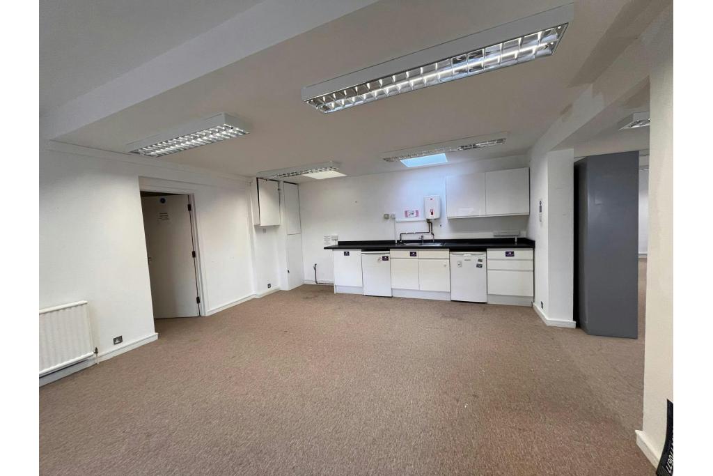 2-4 Temple Street - Office, Aylesbury, Buckinghamshire HP20 2RH