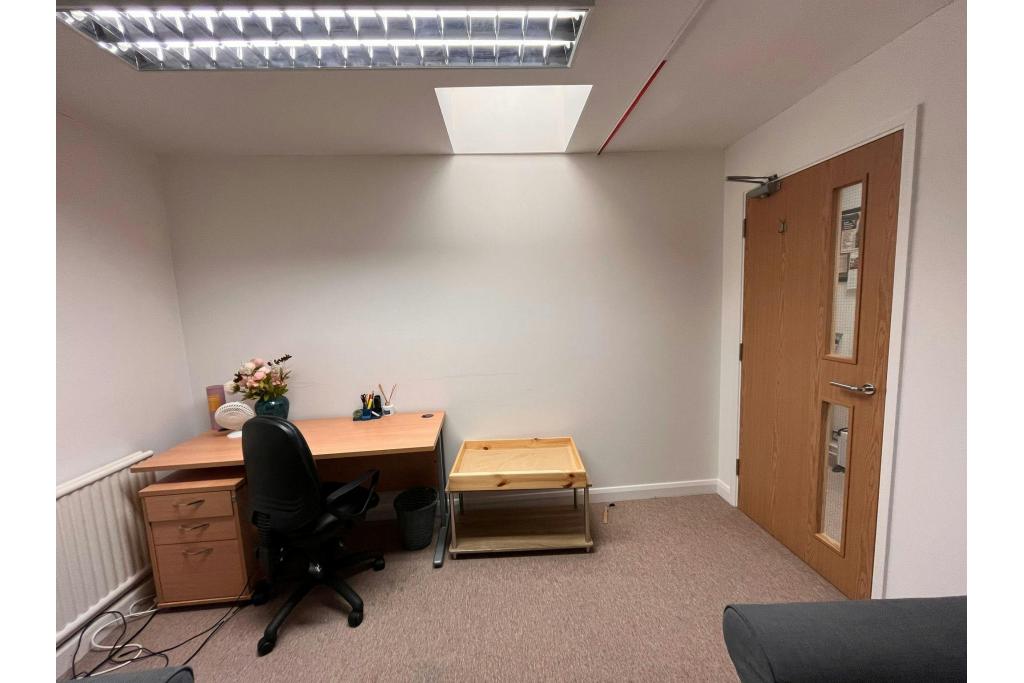 2-4 Temple Street - Office, Aylesbury, Buckinghamshire HP20 2RH