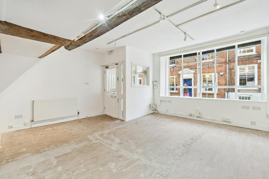 15 Temple Street - Shopfront Retail/Office, Aylesbury, Buckinghamshire HP20 2RN