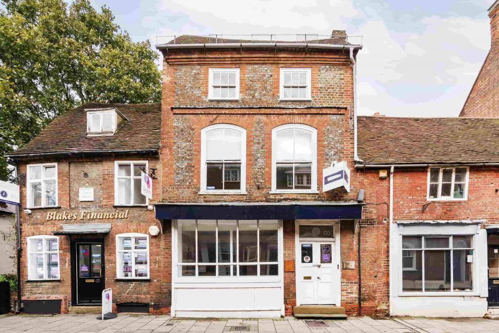 15 Temple Street - Shopfront Retail/Office, Aylesbury, Buckinghamshire HP20 2RN