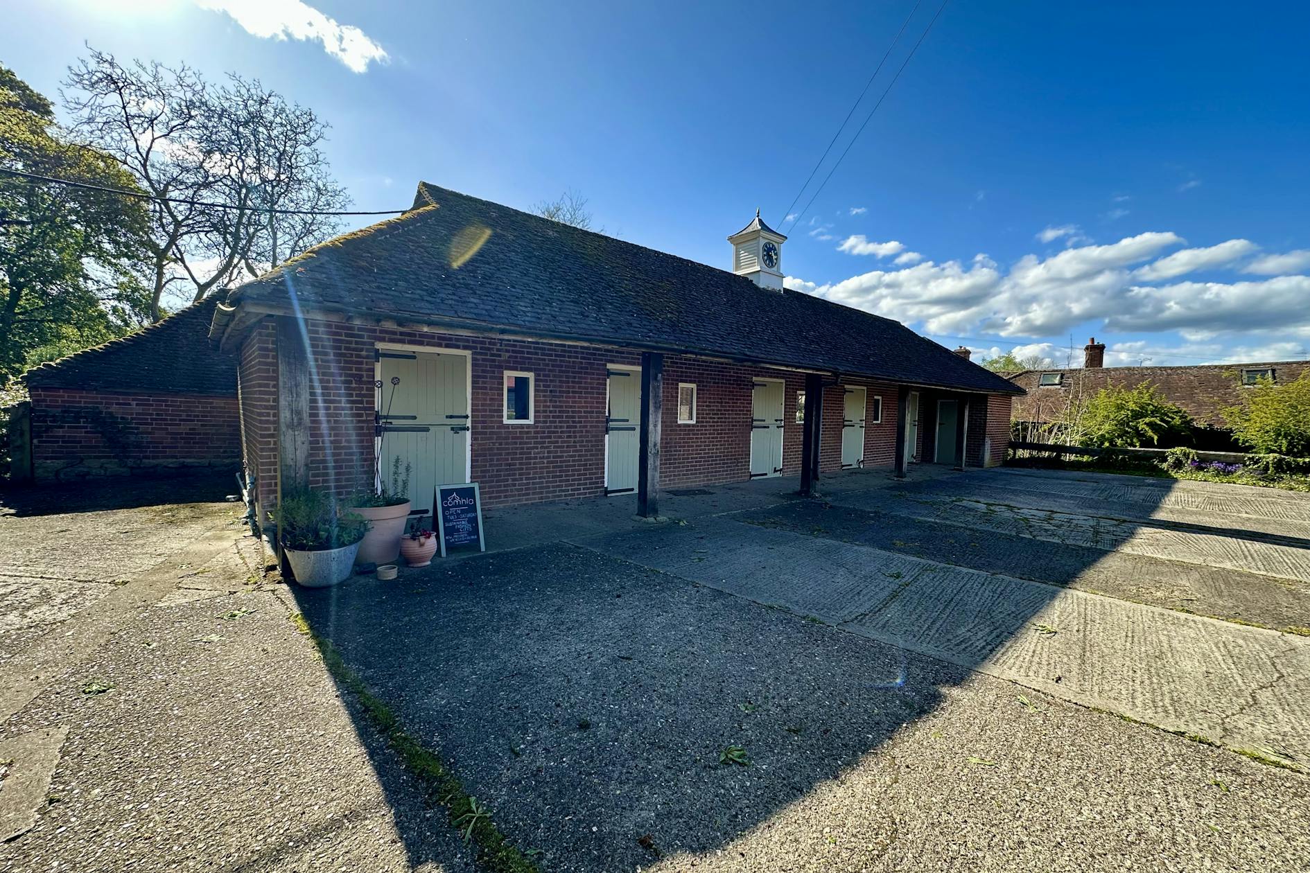Thame Road - The Stables Long Crendon Manor - Retail, Long Crendon, Buckinghamshire HP18 9FF