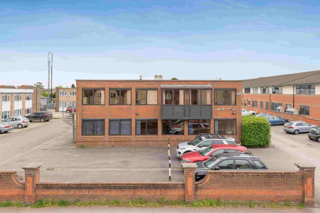 Thame Road - Thame House, Office, Haddenham, Buckinghamshire HP17 8HU