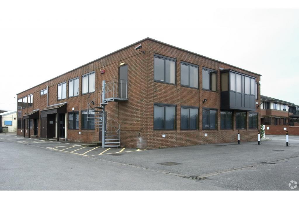 Thame Road - Thame House, Office, Haddenham, Buckinghamshire HP17 8HU