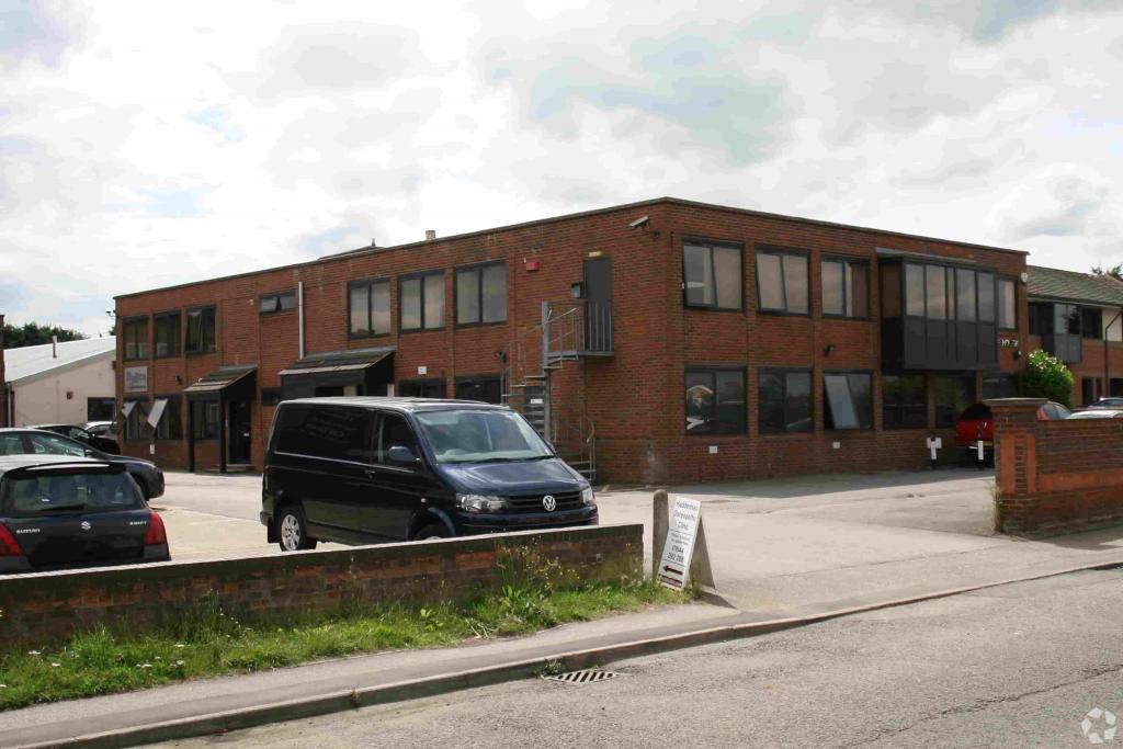 Thame Road - Thame House, Office, Haddenham, Buckinghamshire HP17 8HU