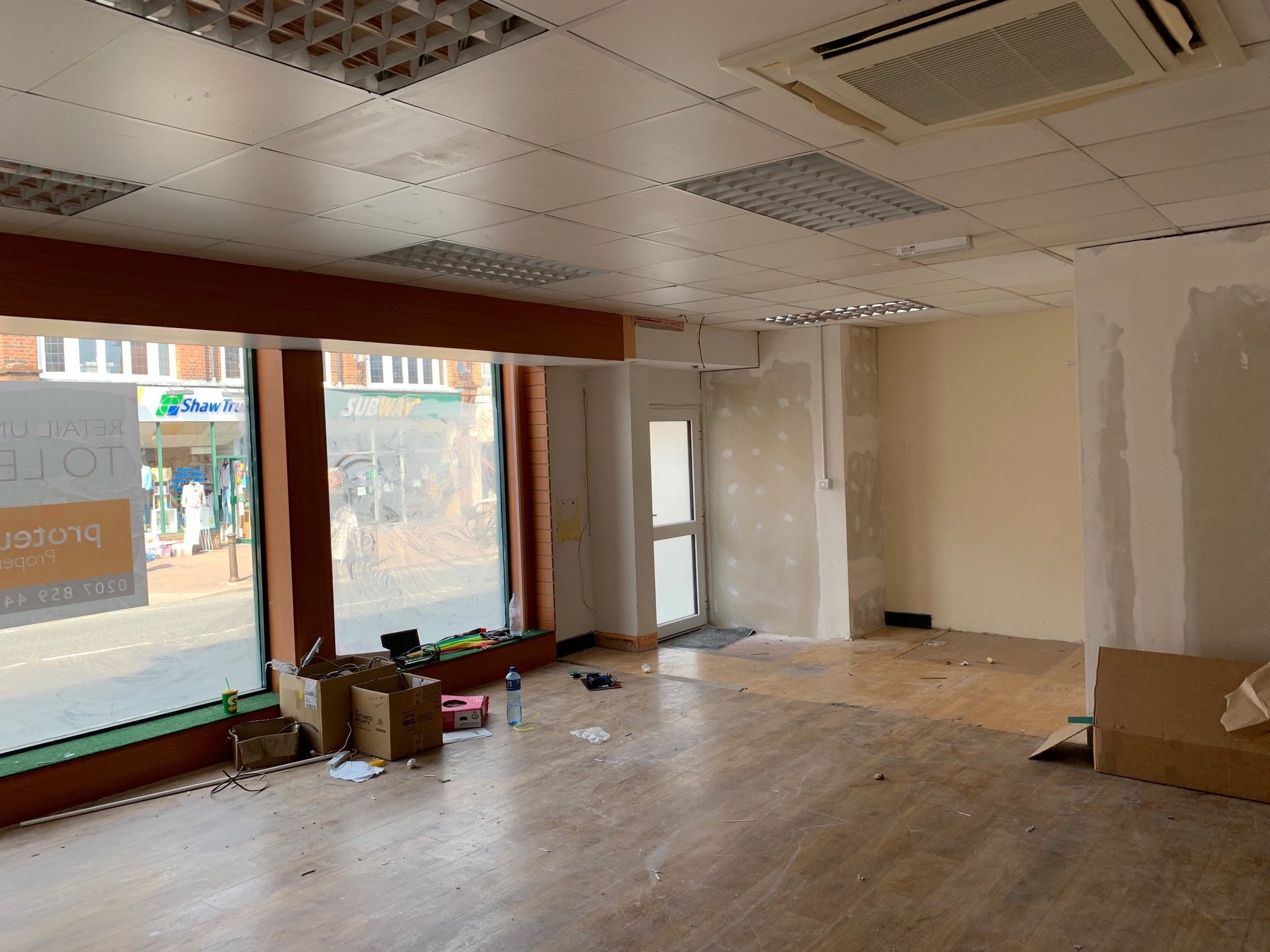 12 The Highway - Shopfront Retail/Residential, Beaconsfield, Buckinghamshire HP9 1QQ