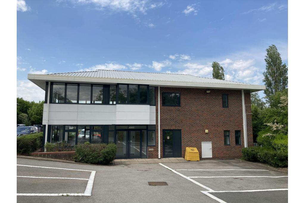Wellington Rd - Trenchard House - Office, High Wycombe, Buckinghamshire HP12 3PS
