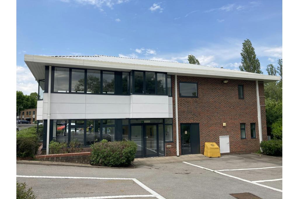 Wellington Rd - Trenchard House - Office, High Wycombe, Buckinghamshire HP12 3PS