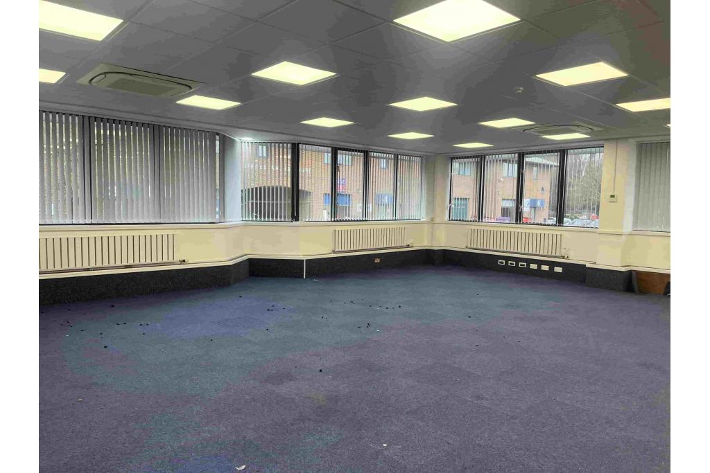Wellington Rd - Trenchard House - Office, High Wycombe, Buckinghamshire HP12 3PS