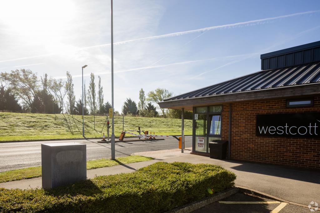 Westcott Venture Park - The Skylark - Office, Westcott, Buckinghamshire HP18 0XB