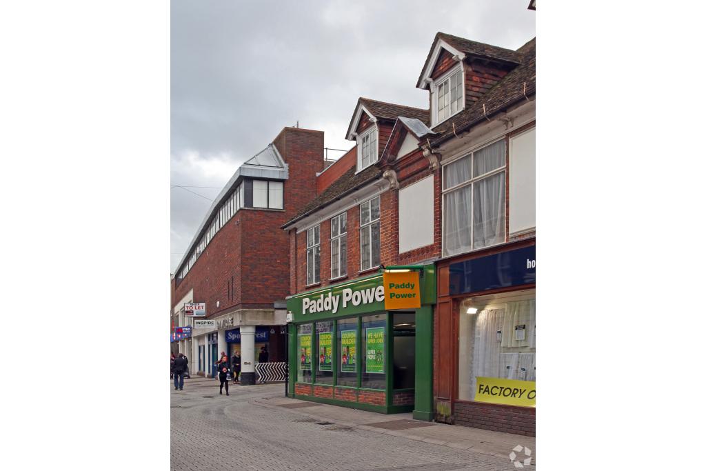 15 White Hart Street - Shopfront Retail/Office, High Wycombe, Buckinghamshire HP11 2HL