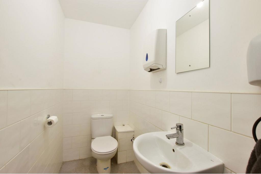 Whiteleaf Road - Chancerygate Business Centre, Warehouse Unit, Hemel Hempstead