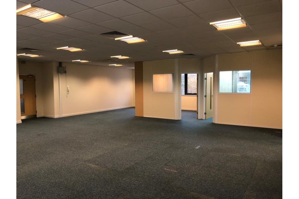 Wood Lane - Amberside, Office Unit, Hemel Hempstead, Hertfordshire HP2 4TP