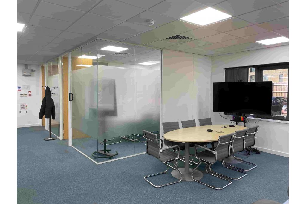 Wood Lane - Amberside, Office Unit, Hemel Hempstead, Hertfordshire HP2 4TP