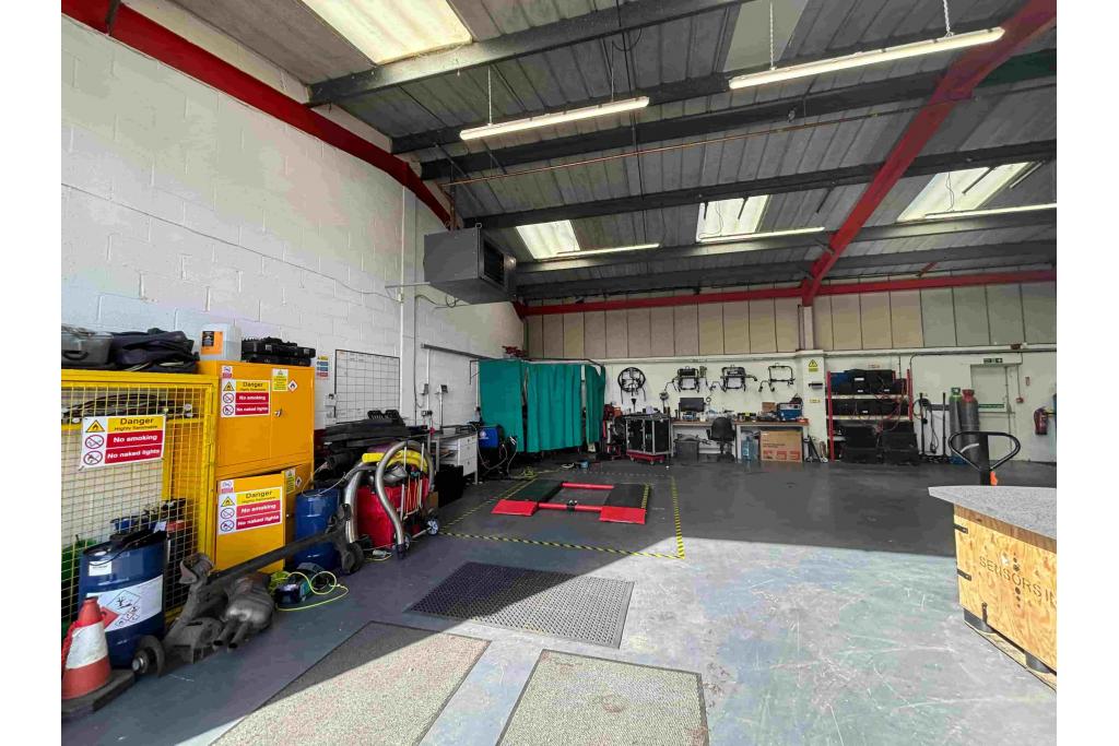 Wycombe Rd - C R Bates Industrial Estate - Industrial, Stokenchurch, Buckinghamshire HP14 3PD