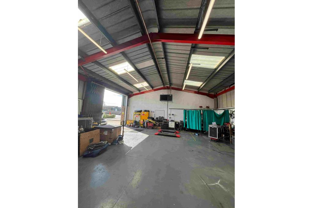 Wycombe Rd - C R Bates Industrial Estate - Industrial, Stokenchurch, Buckinghamshire HP14 3PD