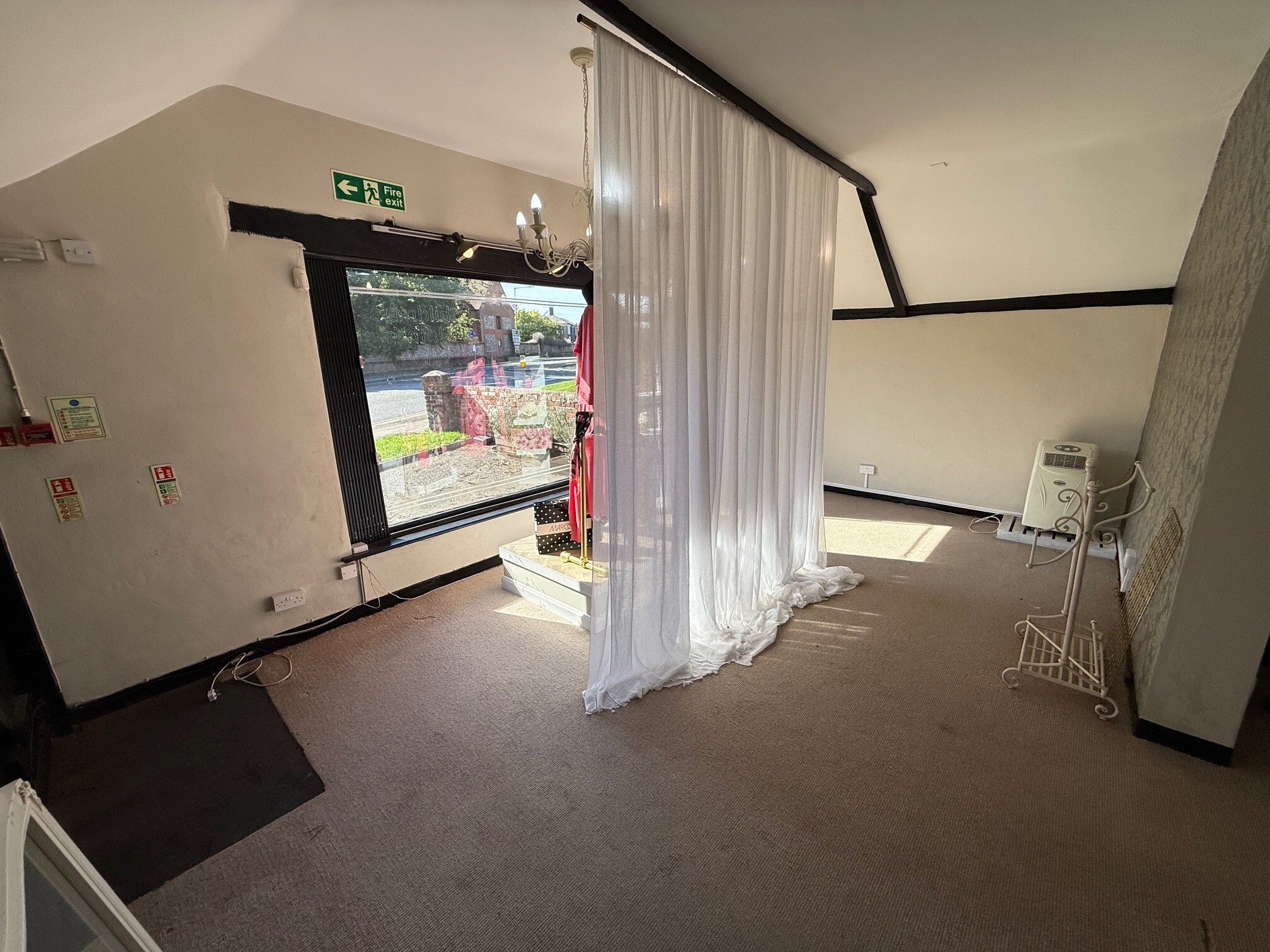 Ambers, The Millstream - Retail, Amersham, Buckinghamshire HP7 9DA