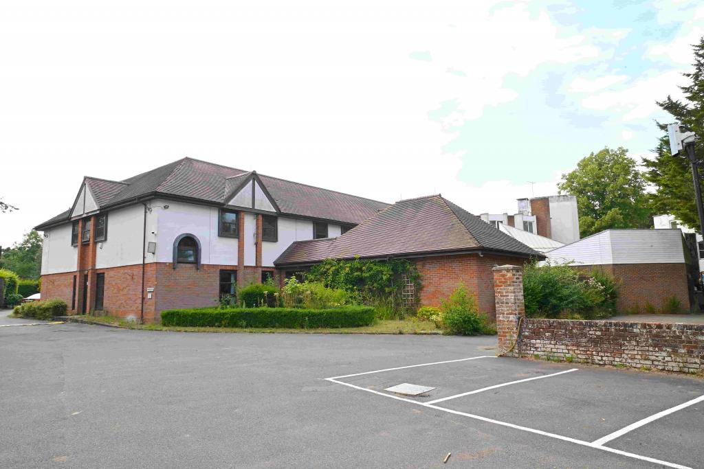 Chartridge Hotel & Conference Centre - Hotel Property, Chesham, Buckinghamshire HP5 2TU