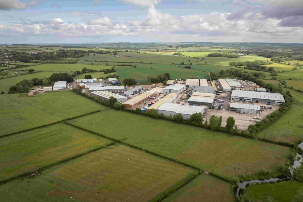 Crendon Industrial Park Warehouse Units - Long Crendon, Buckinghamshire HP18 9RW