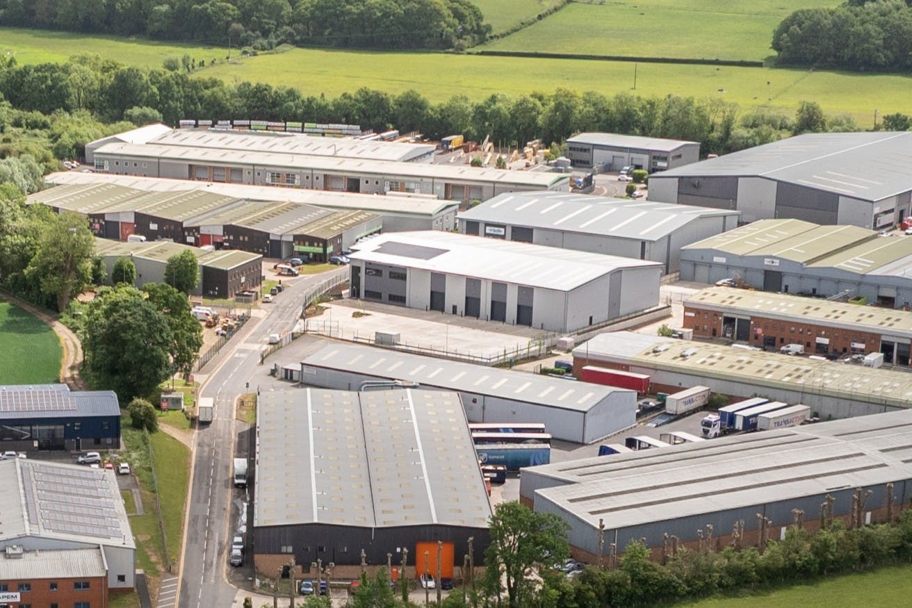 14 Drakes Drive - Revolution Hub Industrial - Long Crendon, Buckinghamshire HP18 9BA