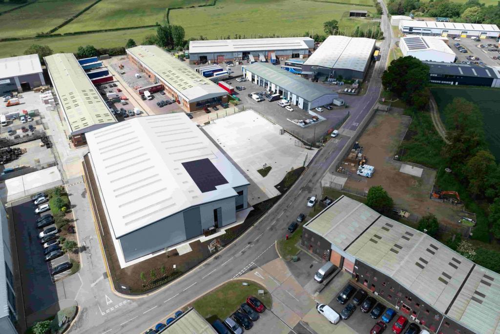 14 Drakes Drive - Revolution Hub Industrial - Long Crendon, Buckinghamshire HP18 9BA