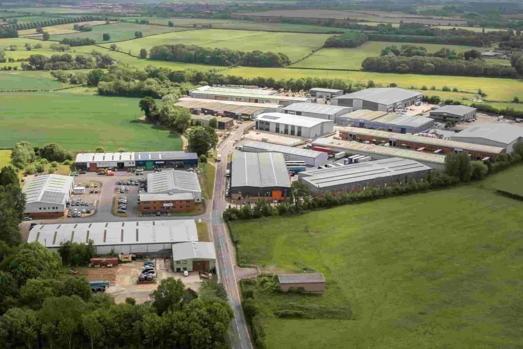 14 Drakes Drive - Revolution Hub Industrial - Long Crendon, Buckinghamshire HP18 9BA