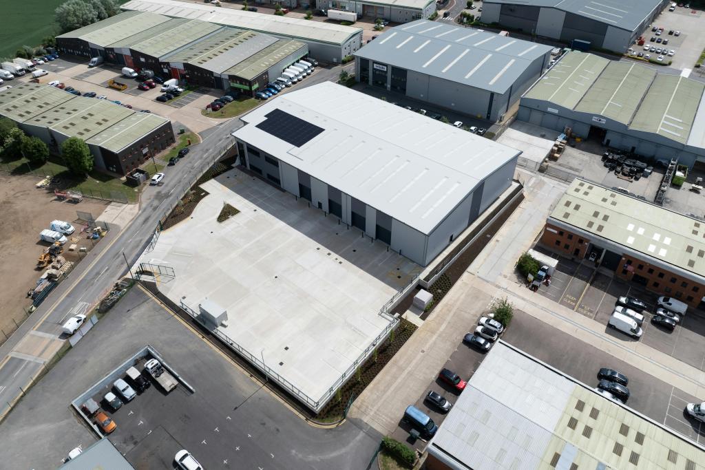 14 Drakes Drive - Revolution Hub Industrial - Long Crendon, Buckinghamshire HP18 9BA