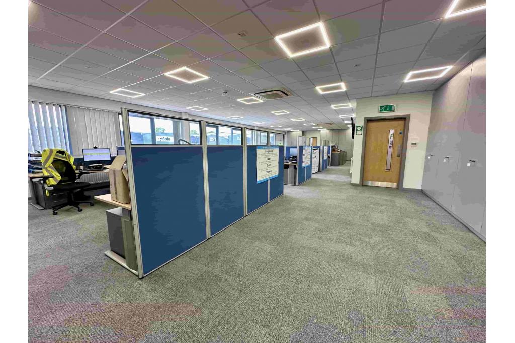 14 Drakes Drive - Revolution Hub Industrial - Long Crendon, Buckinghamshire HP18 9BA