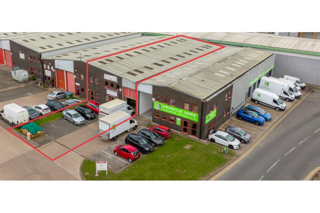 Field End - Industrial Warehouse, Long Crendon, Buckinghamshire HP18 9EJ