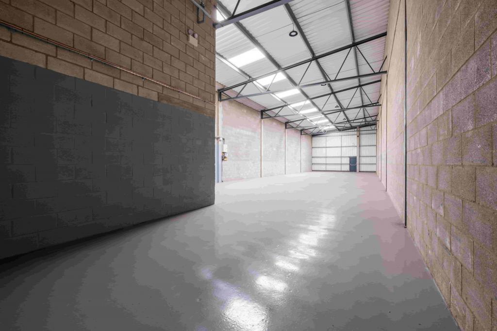 Field End - Industrial Warehouse, Long Crendon, Buckinghamshire HP18 9EJ