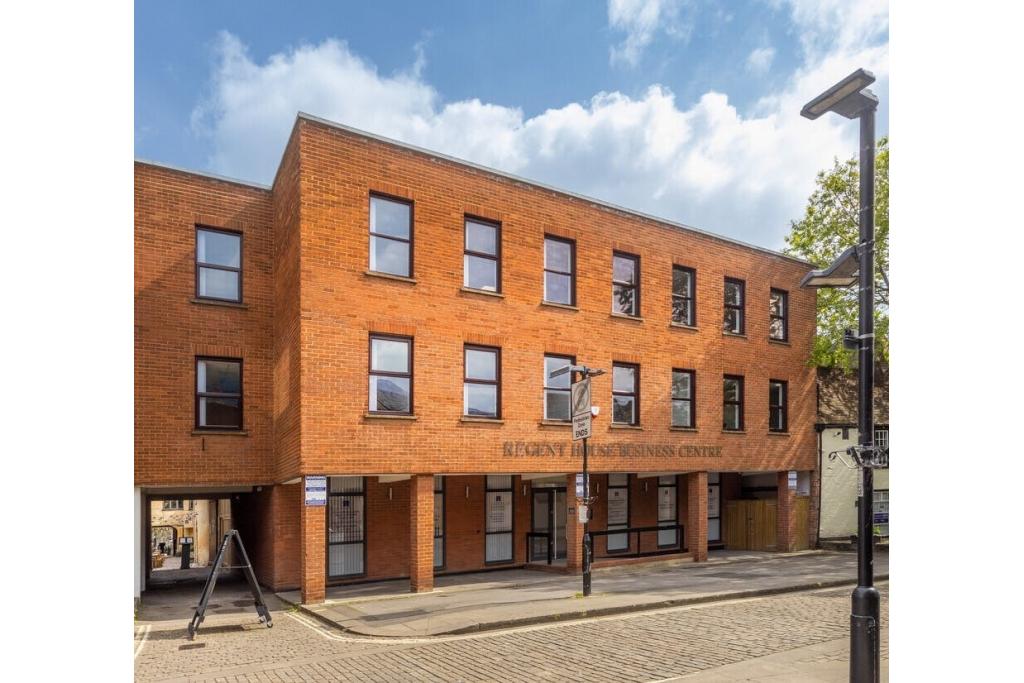 Regent House - Office, 13-15 George St, Aylesbury, Buckinghamshire HP20 2HU