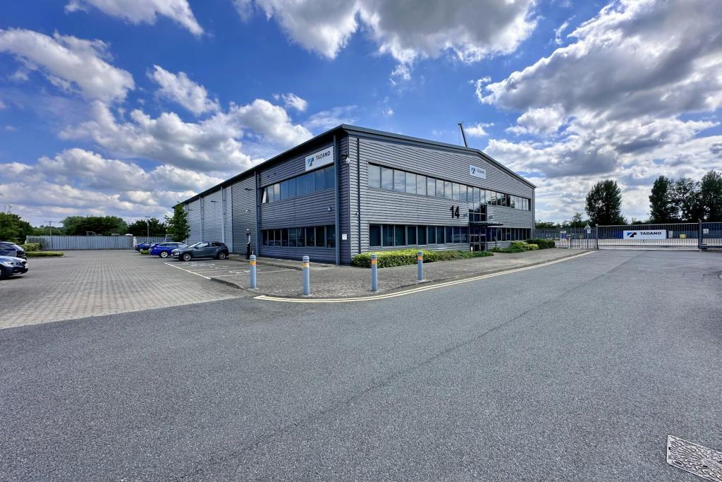 Unit 14 Hikers Way - Warehouse, Long Crendon, Buckinghamshire HP18 9RW