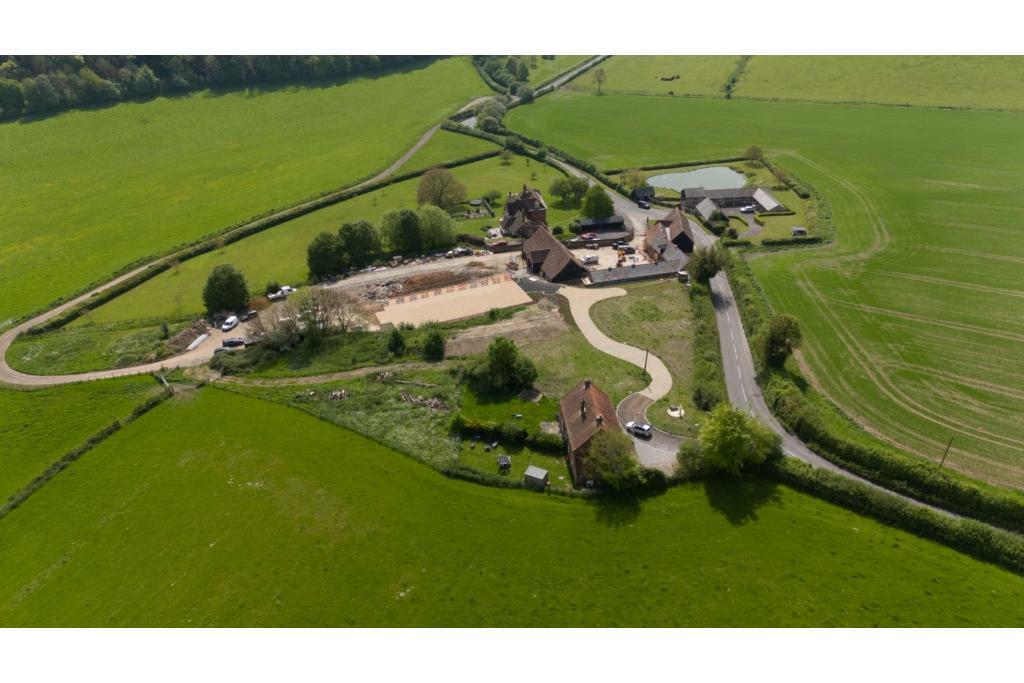 Manor Farm Barns Office Complex - Hughenden Manor Estate, High Wycombe, Buckinghamshire HP13 5UX