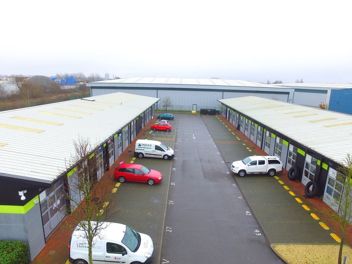 1 Smeaton Close - Space Business Centre, Aylesbury, Buckinghamshire HP19 8FJ