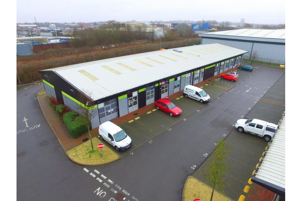 1 Smeaton Close - Space Business Centre, Aylesbury, Buckinghamshire HP19 8FJ