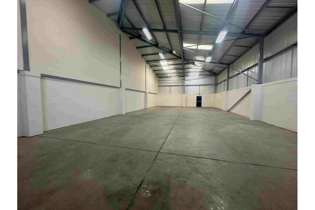 Southern Rd - Vale Industrial Estate, Aylesbury, Buckinghamshire HP19 9EW