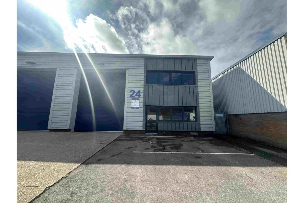 Southern Rd - Vale Industrial Estate, Aylesbury, Buckinghamshire HP19 9EW