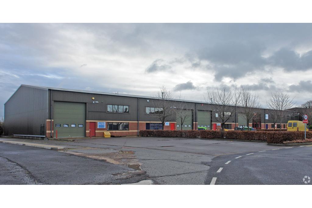 Haddenham Business Park Warehouse - Thame Road, Haddenham, Buckinghamshire HP17 8LJ