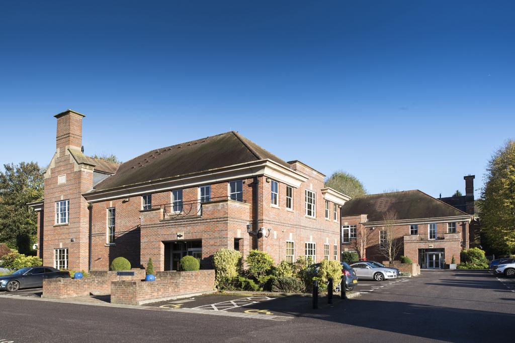 Deacon House - Office, St Marys Court, Amersham, Buckinghamshire HP7 0UT