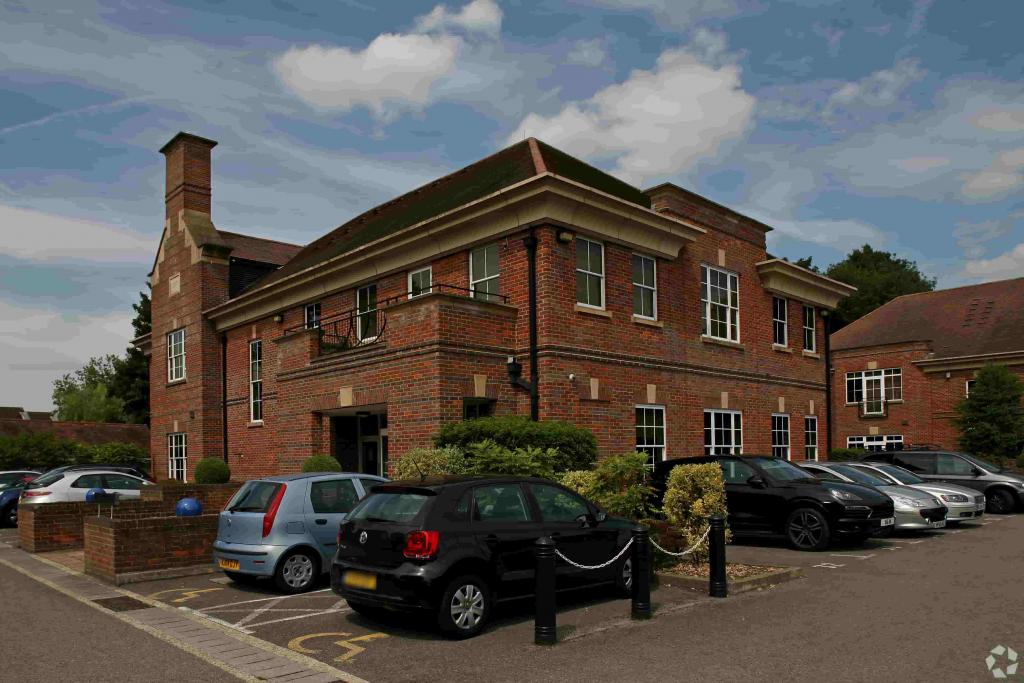 Church House - Office, St Marys Court, Amersham, Buckinghamshire HP7 0UT