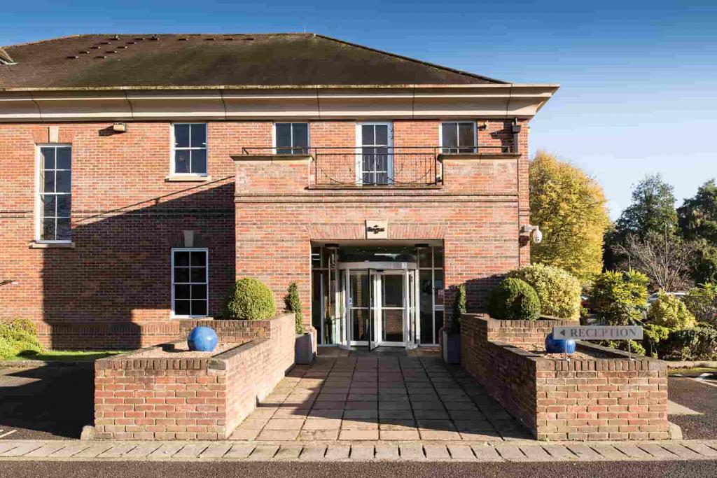 Church House - Office, St Marys Court, Amersham, Buckinghamshire HP7 0UT