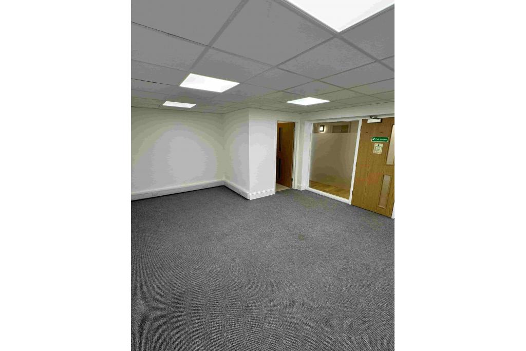 Woodside Walk Office Space - Amersham, Buckinghamshire HP6 6AA