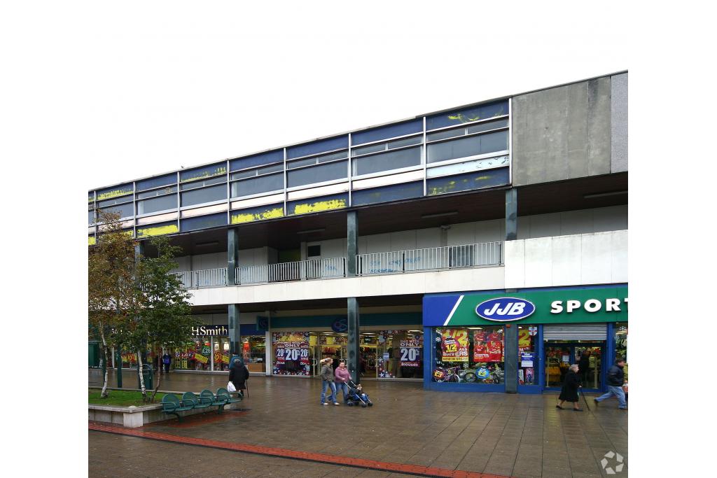 185 Marlowes - Retail Shopfront, Hemel Hempstead, Hertfordshire HP1 1BB