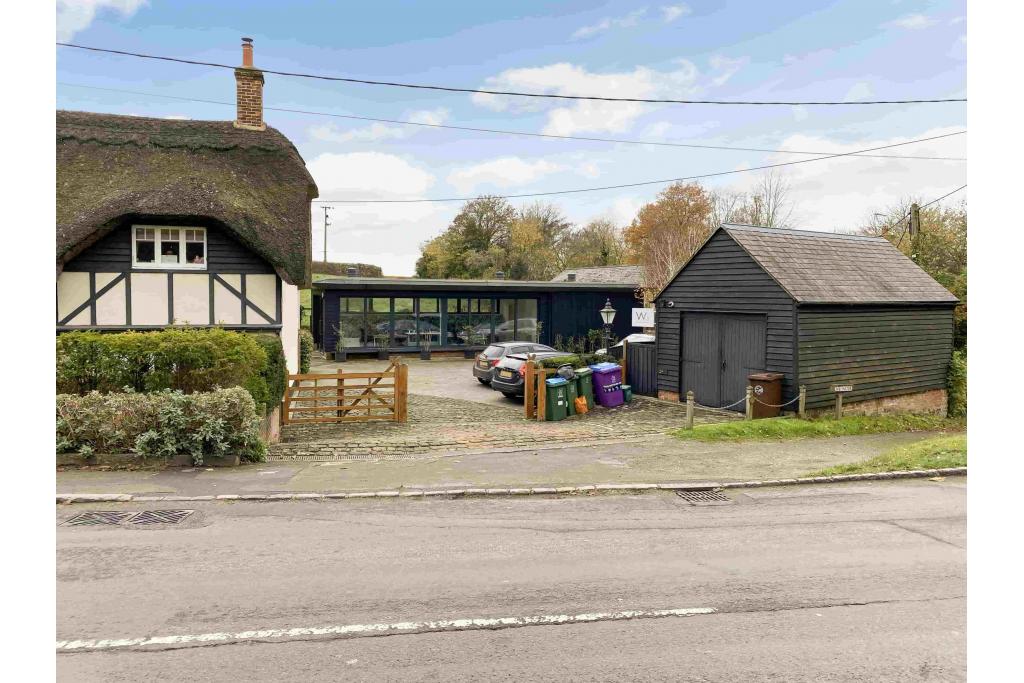 83 Bicester Rd - Chandos Yard - Office, Long Crendon, Buckinghamshire HP18 9EE