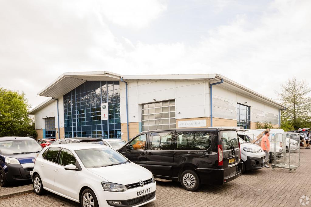 Broadfields - Millennium Point - Warehouse, Aylesbury, Buckinghamshire HP19 8ZU