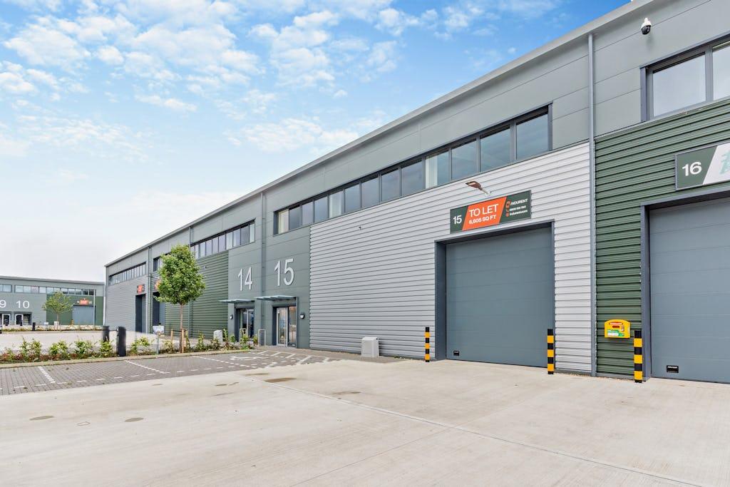 College Rd - Vantage 41 - Warehouse, Aylesbury, Buckinghamshire HP22 5EW